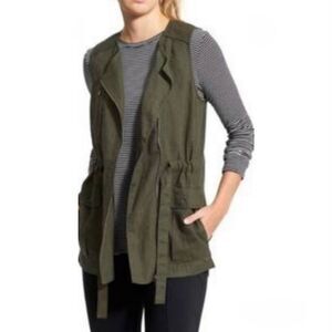 Athleta Wanderabout Linen Utility Vest